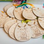 Drewniane medale wielkanocne dla przedszkolaków